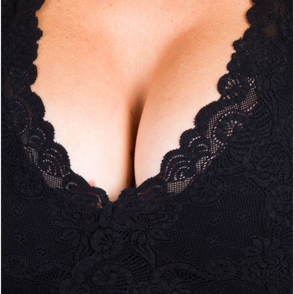 PI Premium Bra Schwarz – Detailansicht Verschluss